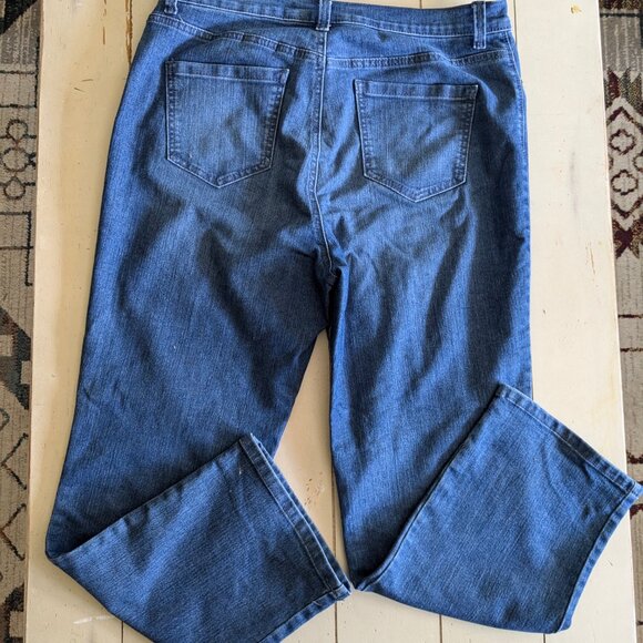 👖Petite Gloria Vanderbilt Amanda Classic Jeans - Size 12P Short👖 - Picture 3 of 6
